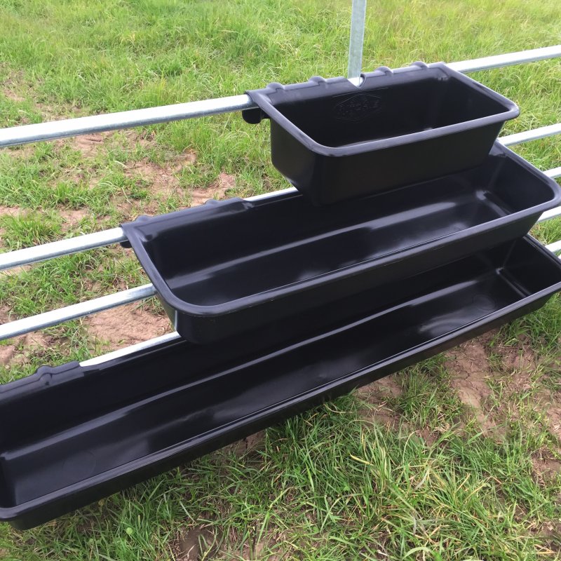 Ritchie Ritchie Plastic Feed Trough - 4'