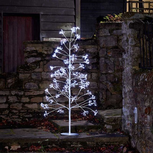 Twinkle Tree Sparse TK Twinkle Tree - 1.5m - BATA Ltd