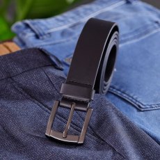 CHARLES SMITH 35MM LEATHER BELT WITH GUN METAL BUCKLE
