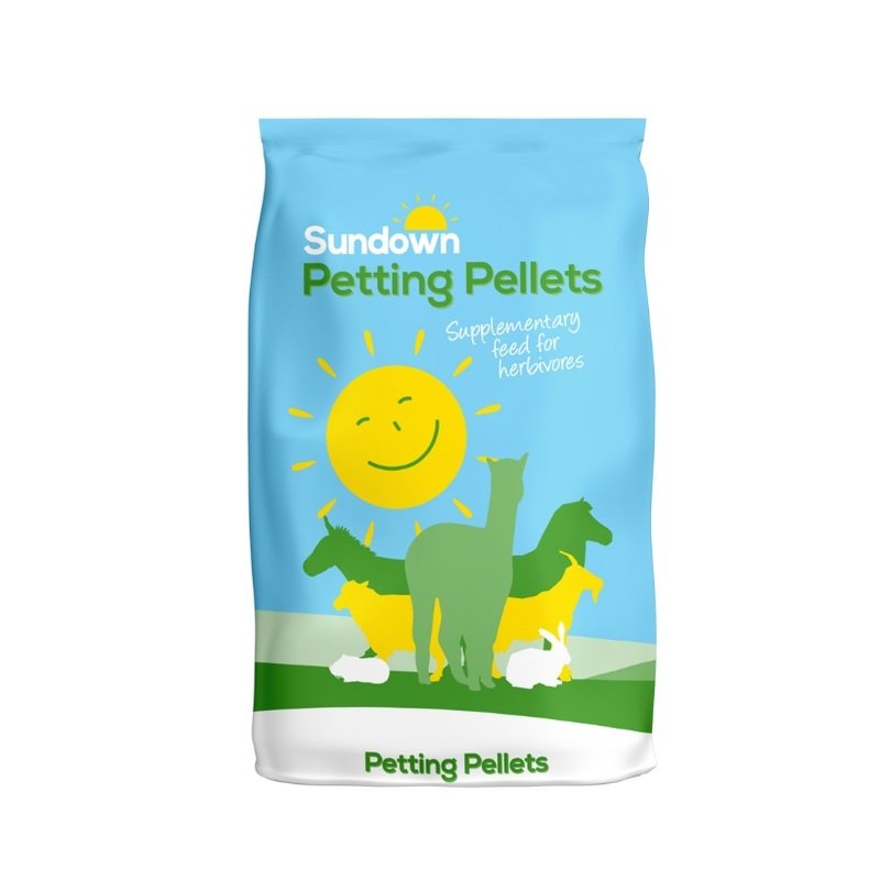 Sundown   Sundown Petting Straw Pellet Feed - 20kg