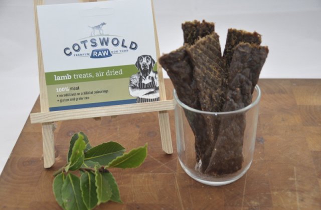 Cotswold Raw Cotswolds Raw Pure Lamb Sticks - 75g