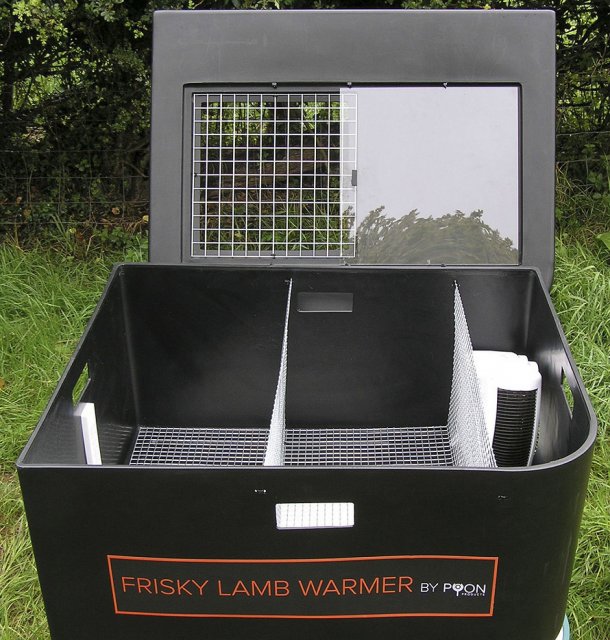 Pyon Frisky Lamb Warming Box