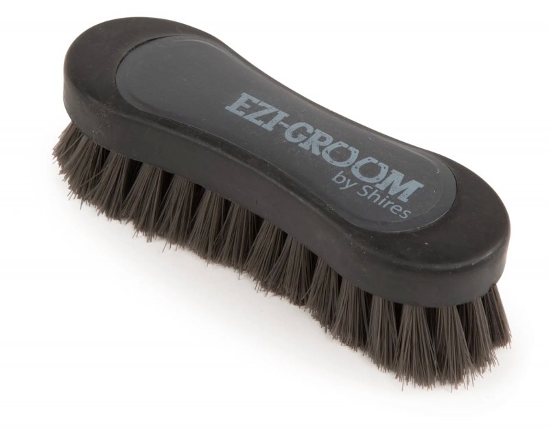 Shires Equestrian  Ezi Groom Grip Face Brush