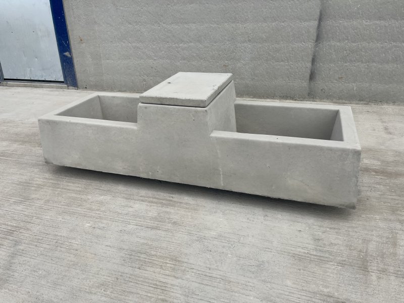 Low Grange Quarry Concrete Water Trough - 20gal Rectangle - 5' X 1'8'