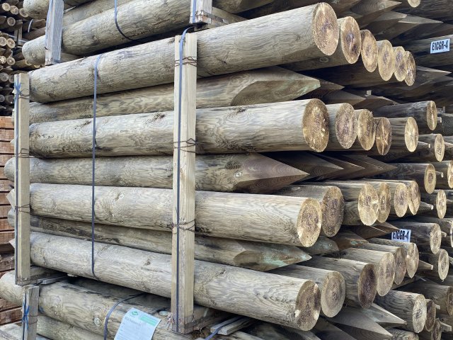 BATA Treated Timber - Strainer Uc4 15yr - 2.1m 150-175mm