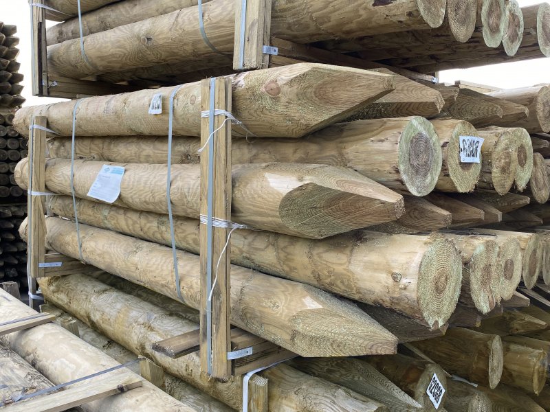 BATA Treated Timber Strainer - 2.4m 175-200mm