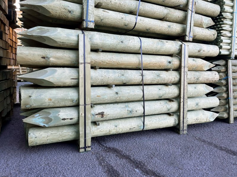BATA Treated Timber Strainer - 2.4m 150-175mm
