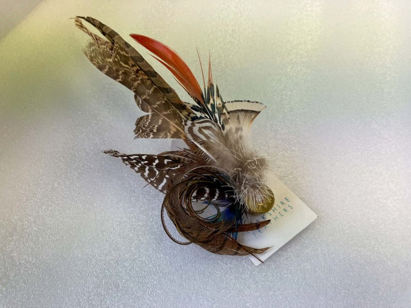 Yorkshire Feathers Yorkshire Feathers Medium Hat / Cape Pin