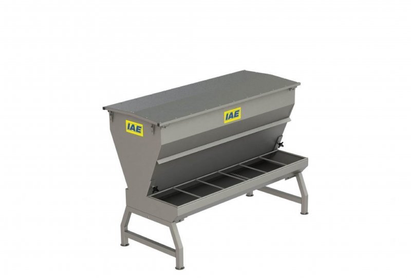 IAE IAE Single-sided Barley Beef Hopper - 8'