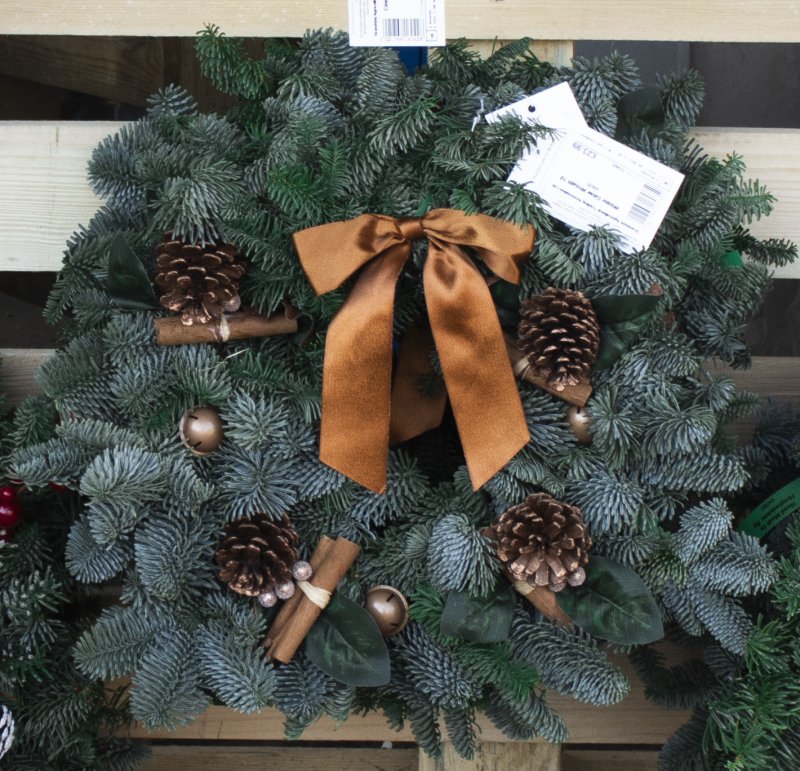 BATA Cinnamon Spice Wreath - 10
