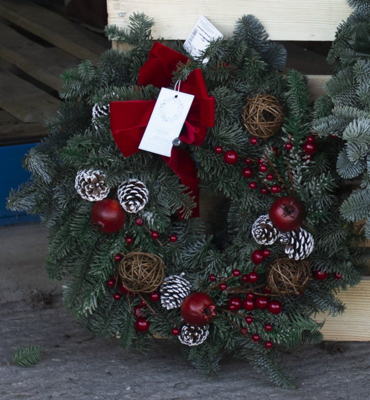 BATA Forest Foraging Wreath - 12